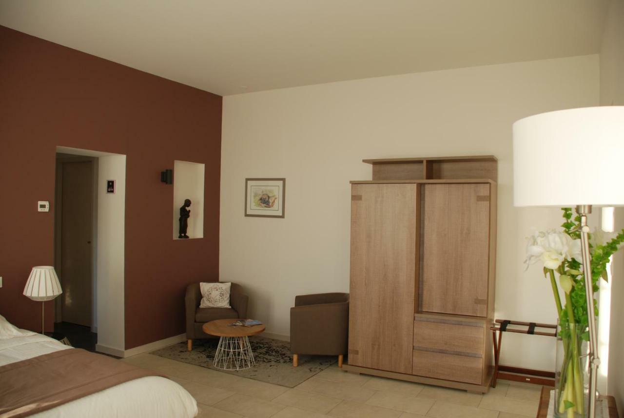 Les Ambeles Bed & Breakfast Saint-Magne-de-Castillon Екстериор снимка
